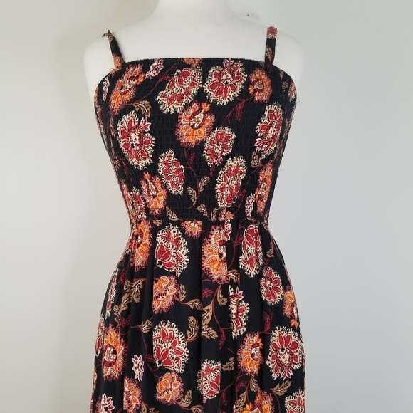 Band of Gypsies Floral Print Smocked Maxi Dress Side Slit Pockets Size M Boho - Picture 2 of 15